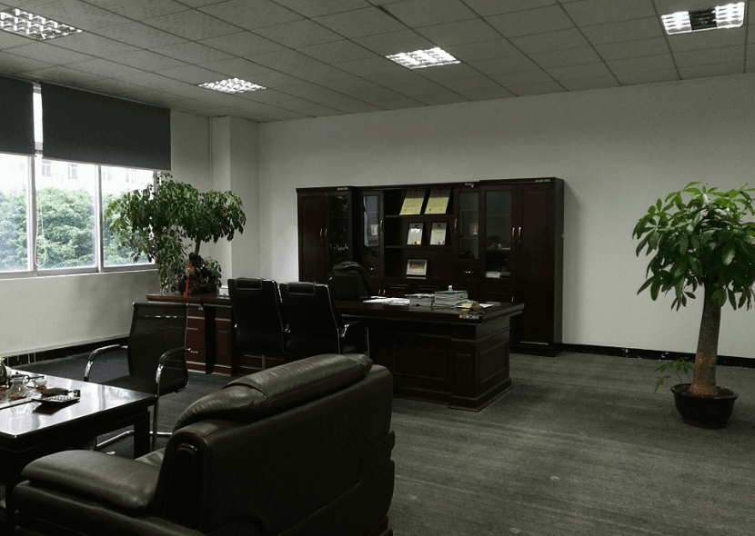 Xander office room